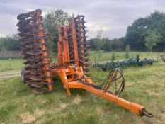 2007 Simba X-Press 6.6m hydraulic folding trailed discs and press. Serial No: 129310037