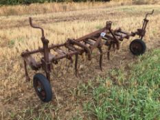 Ransomes tool bar frame with fixed tines