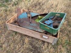 Quantity mixed plough spares