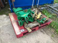 Freinhausen hitch to suit John Deere