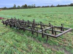 John Deere C tine cultivator, 5m manual folding