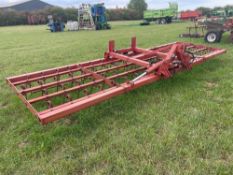Weaving 6m stubble rake, hydraulic folding.  ​​​​​​​Manual in Office