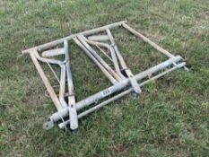 Self locking yoke 1.2m cattle barrier