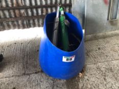 Quantity hydraulic rams