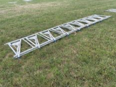 1No. self locking yoke 6m cattle barrier