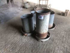 Quantity poultry feeders