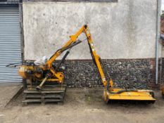 1995 Bomford B467T Hedge Cutter