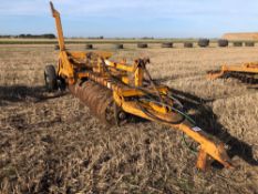 1991 Simba 3.8m double press frame with single press roll and end tow kit. Serial No: 37179091