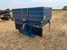 2004 KRM M2 twin disc 24m fertiliser spreader. Serial No: 459.  Manual in the Office.