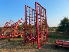 2014 Weaving 8m stubble rake