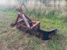 Browns yard scraper, linkage mounted