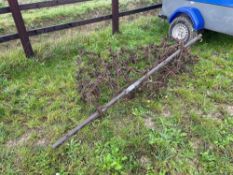 Chain harrow and stretcher