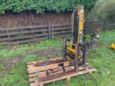 McConnel TU20 linkage mounted forklift. Serial No: 03TU/57