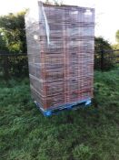 49No Allibert plastic crates