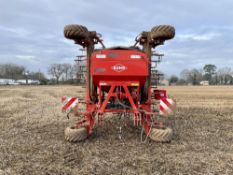 Kuhn Megant QS2 600-40 DTS 6m Drill - 2130kg, 2015. First used April 2018.
