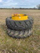 Dual wheels with clamps 18.