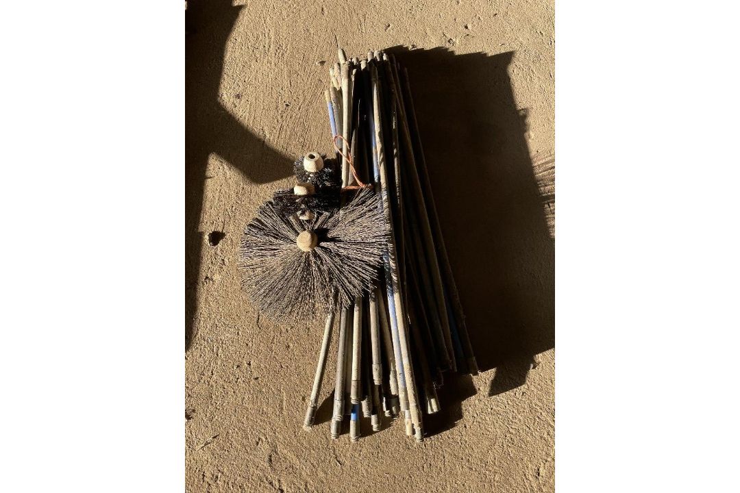 Quantity of Drain Rod with Brushes - Image 1 of 2