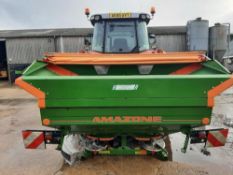 Amazone ZA-M fertiliser spreader,