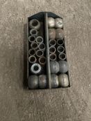 Quantity of Linkage Balls and Collars