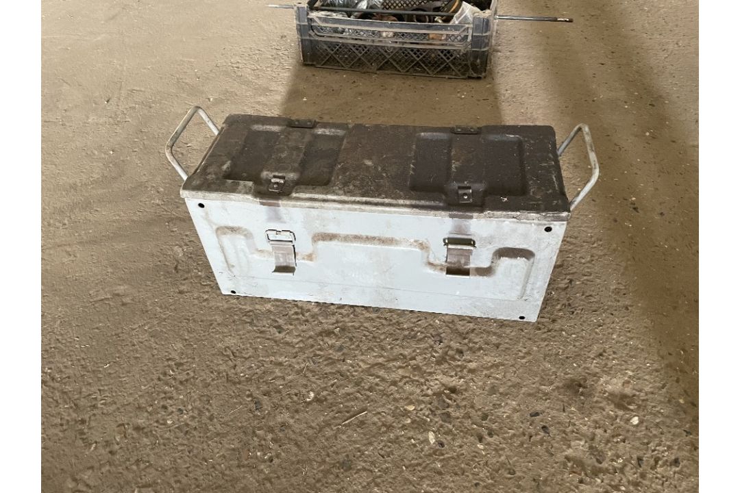 Tool Box (empty) - Image 3 of 3