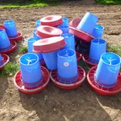 17 x Manola turkey feeders with top hats