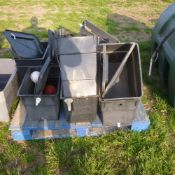 11 x water tanks on pallet (black)