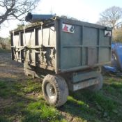 4T Scissor tip grain trailer as found. No VAT on this lot.