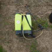 Knapsack sprayer