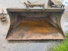 Engcon Scandinavian bucket for 13T machine