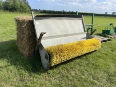 Suton Bucket Brush 2000 - Brackets are on a bucket and not included