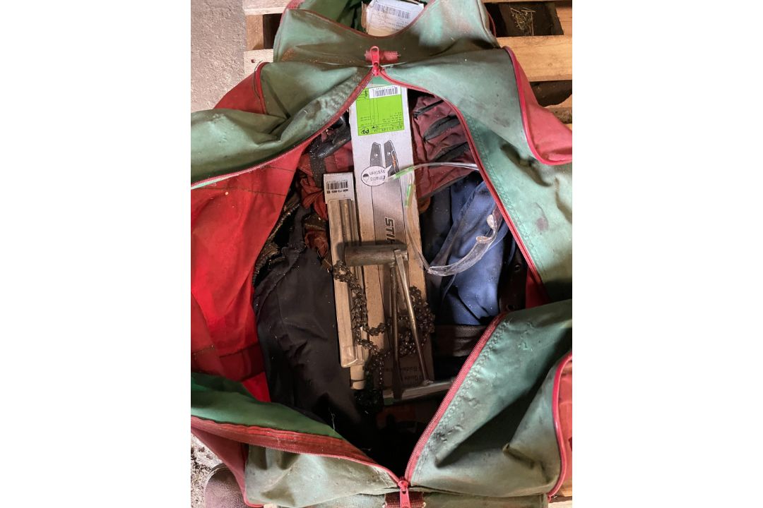 Bag of Chainsaw Protective Equipment including Helmet and ear protectors, Eye Protector, Gloves, - Image 2 of 4
