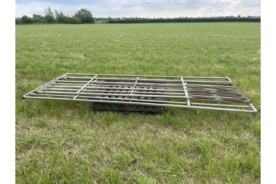 2 x Gates Approx 10 ft