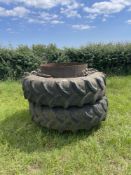 Pair of dual wheels 18.