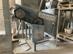 Mill and Mixer Unit, with approx 5T split bin of rolled wheat, tip weigher,