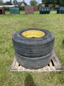 Pair of Wheels and Tyres - Advance 385/65R22.
