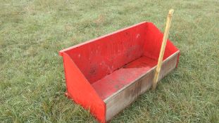 Heavy duty transport box. No VAT on this lot.