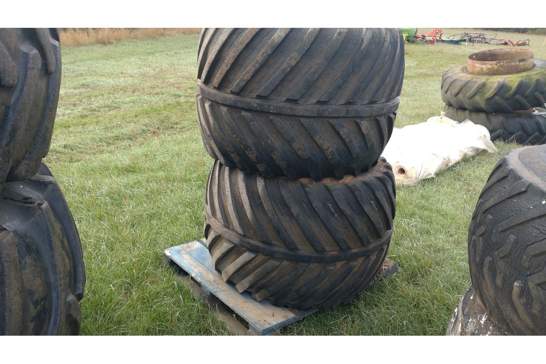 Pair of Terra tyres
