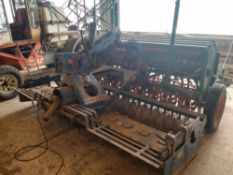 Amazone D8/30E 3m Seed Drill s/n 129344 c/w Rabe MKE 300 power harrow s/n 1818616.