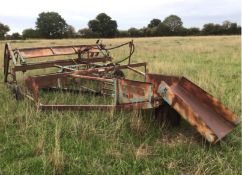 Cooks flat eight windrowing bale sledge with hydraulic release