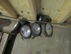 Quantity of head lights