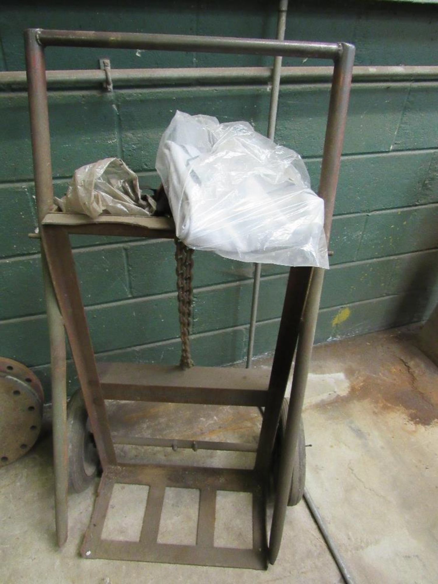 Gas bottle trolley and new apron