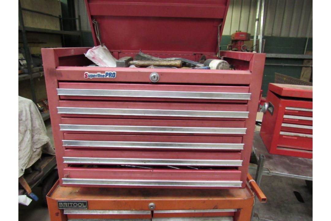 Mac and Clarke tool box with contents and tool trolley - Image 1 of 3