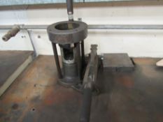 Gates hydraulic K2503 crimping machine complete with dyes