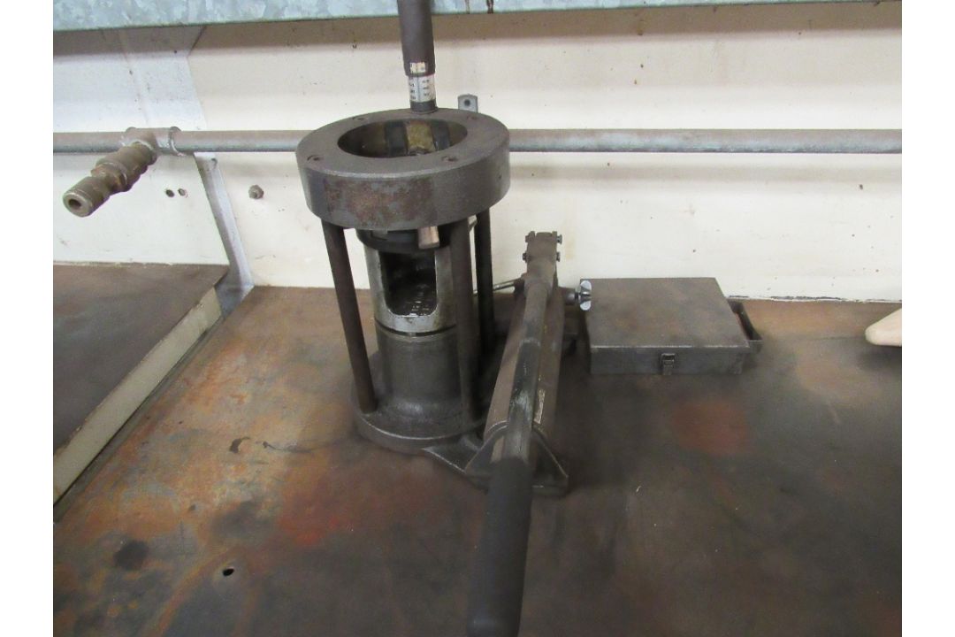 Gates hydraulic K2503 crimping machine complete with dyes