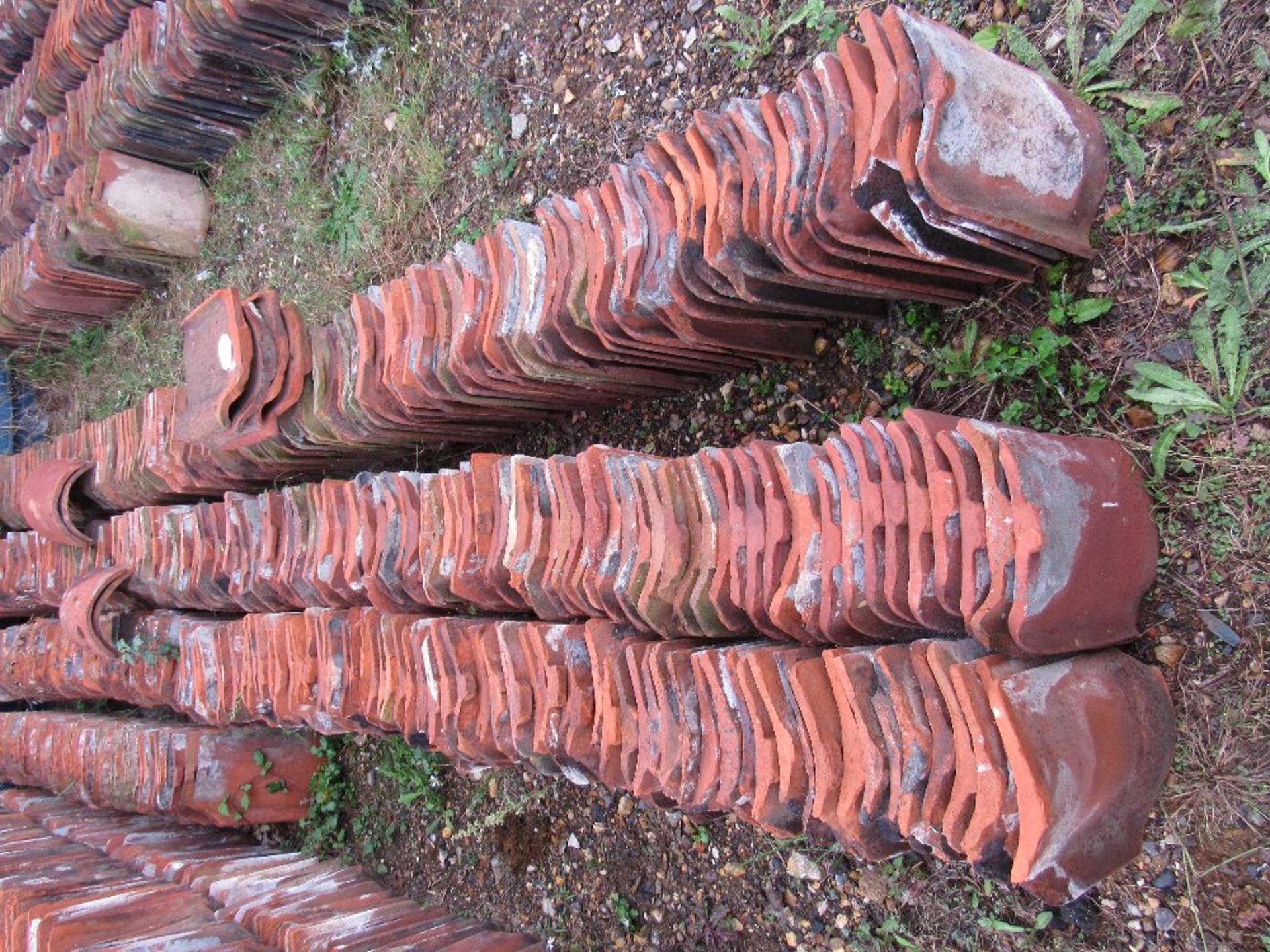 Quantity of roof pantiles