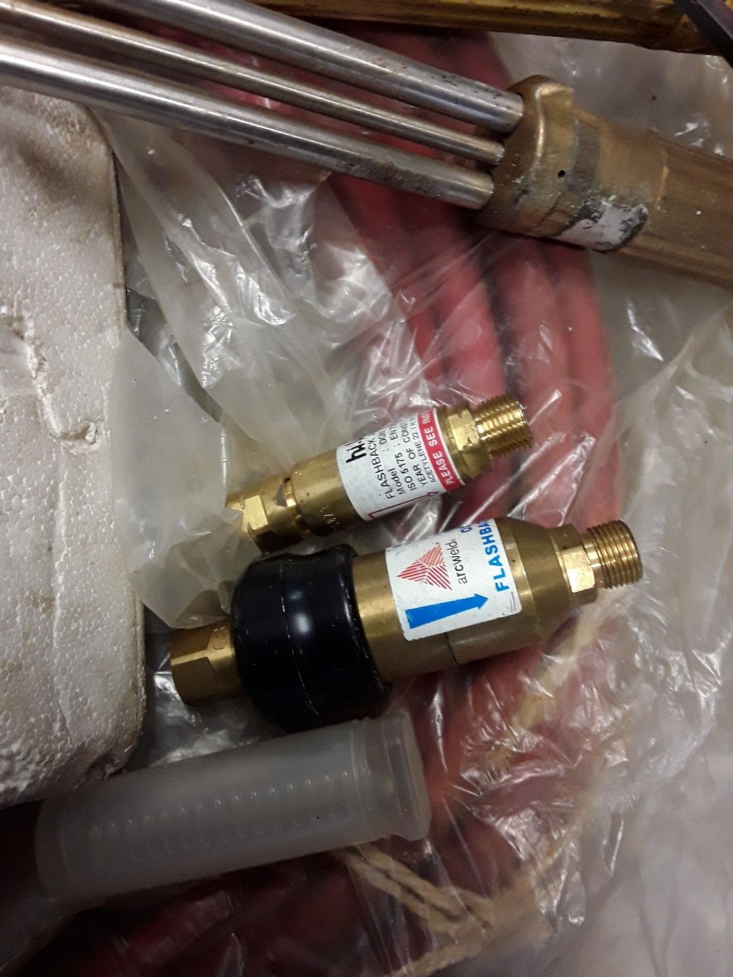 Oxygen/acetylene cutting gear, inc pipes, burning guns, flashback arresters guage. - Image 3 of 3