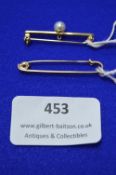 Two 9k Gold Bar Brooches ~1.3g & 1.5g (one with pearl)