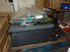 *Pallet Containing Coralline Classic Green and Fau