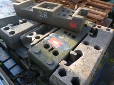 *Pallet of Heavy Duty Fence Stands