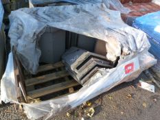 *Pallet of Slate Black Caped Angle 450mm Ridge Til